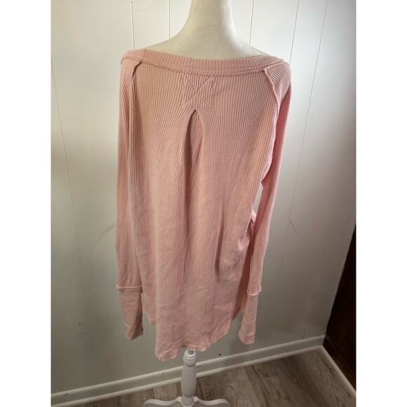 Free People - We The Free - North Shore Pink Thermal in size Extra Small. NWT - Picture 5 of 8